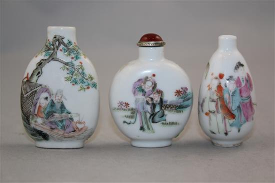 Three Chinese famille rose snuff bottles, 1830-1908, Richards no.s10 and 178